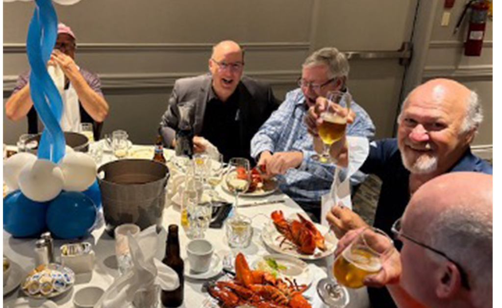 Guests of Alain Vachon (Clean All) had a clawsome good time at the Club Richelieu’s reef and beef fundraising feast dedicated to the needs of the local kids. Pictured (L-R) Alain Vachon, Pierre Morin, Sean Adams, and Richelieu members Normand Levac and David Larin.  (Photo : Club Richelieu)